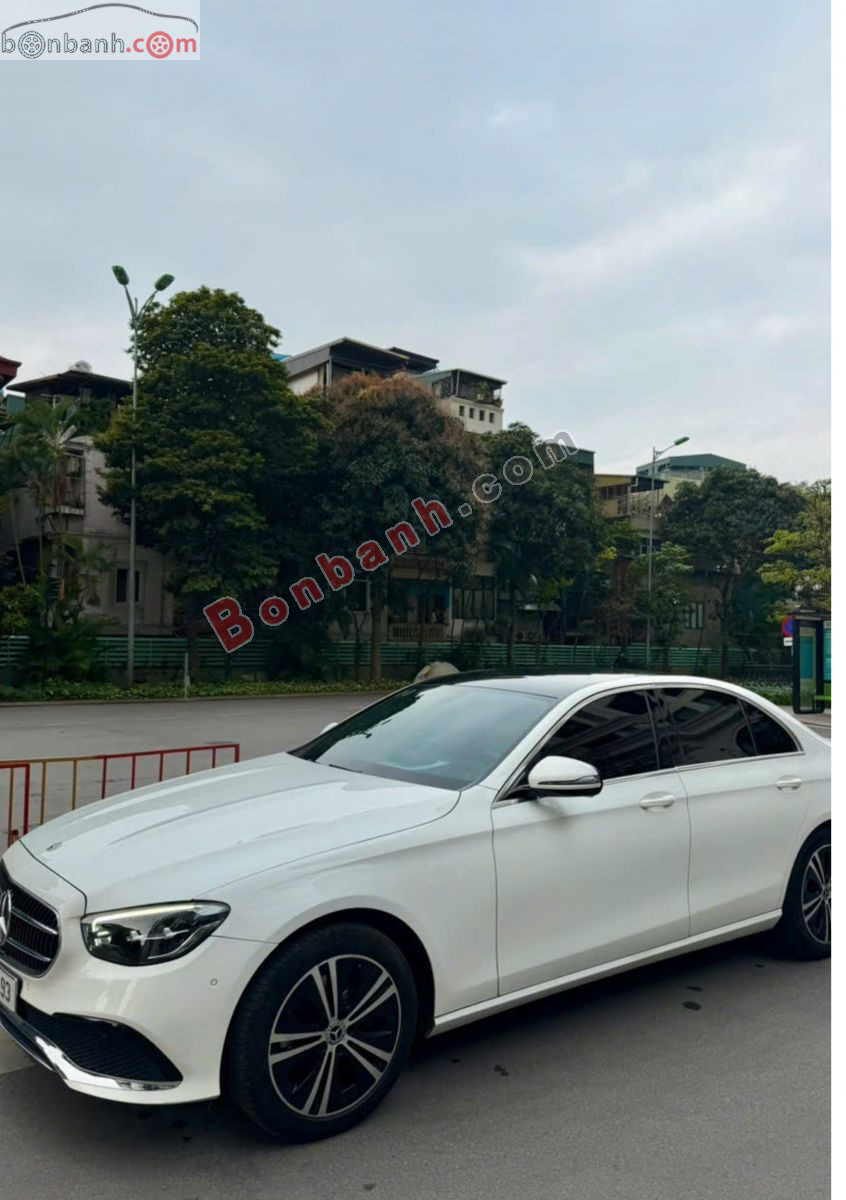 Bán ô tô Mercedes Benz E class E180 - 2022 - xe cũ