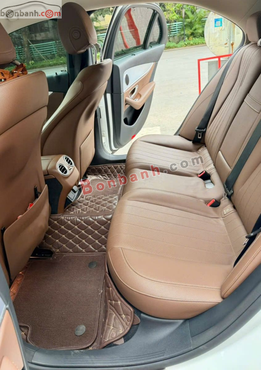 Bán ô tô Mercedes Benz E class E180 - 2022 - xe cũ