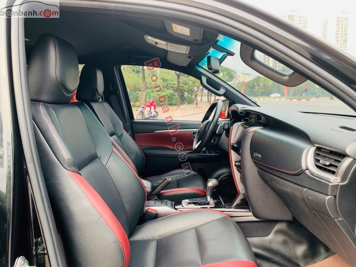 Bán ô tô Toyota Fortuner 2.4G 4x2 AT Legender - 2021 - xe cũ