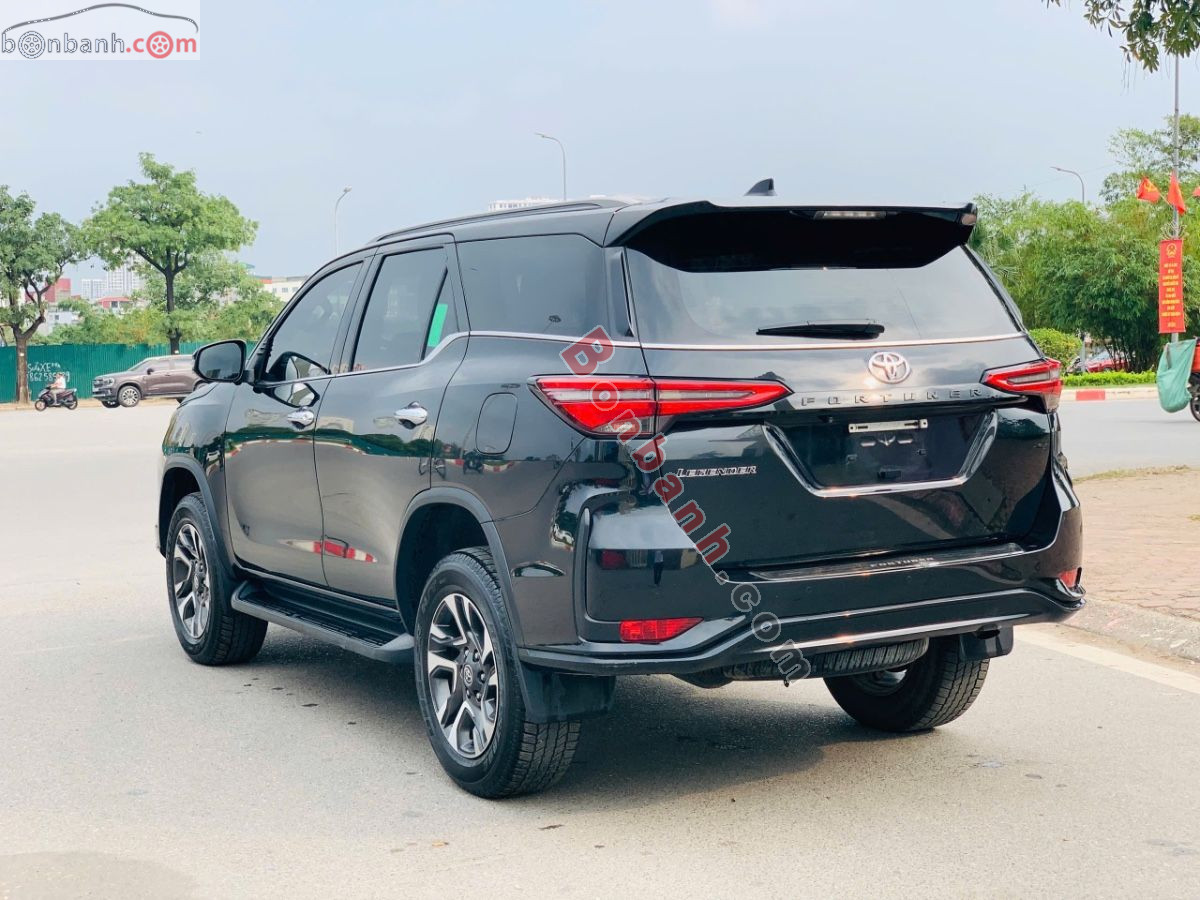 Bán ô tô Toyota Fortuner 2.4G 4x2 AT Legender - 2021 - xe cũ