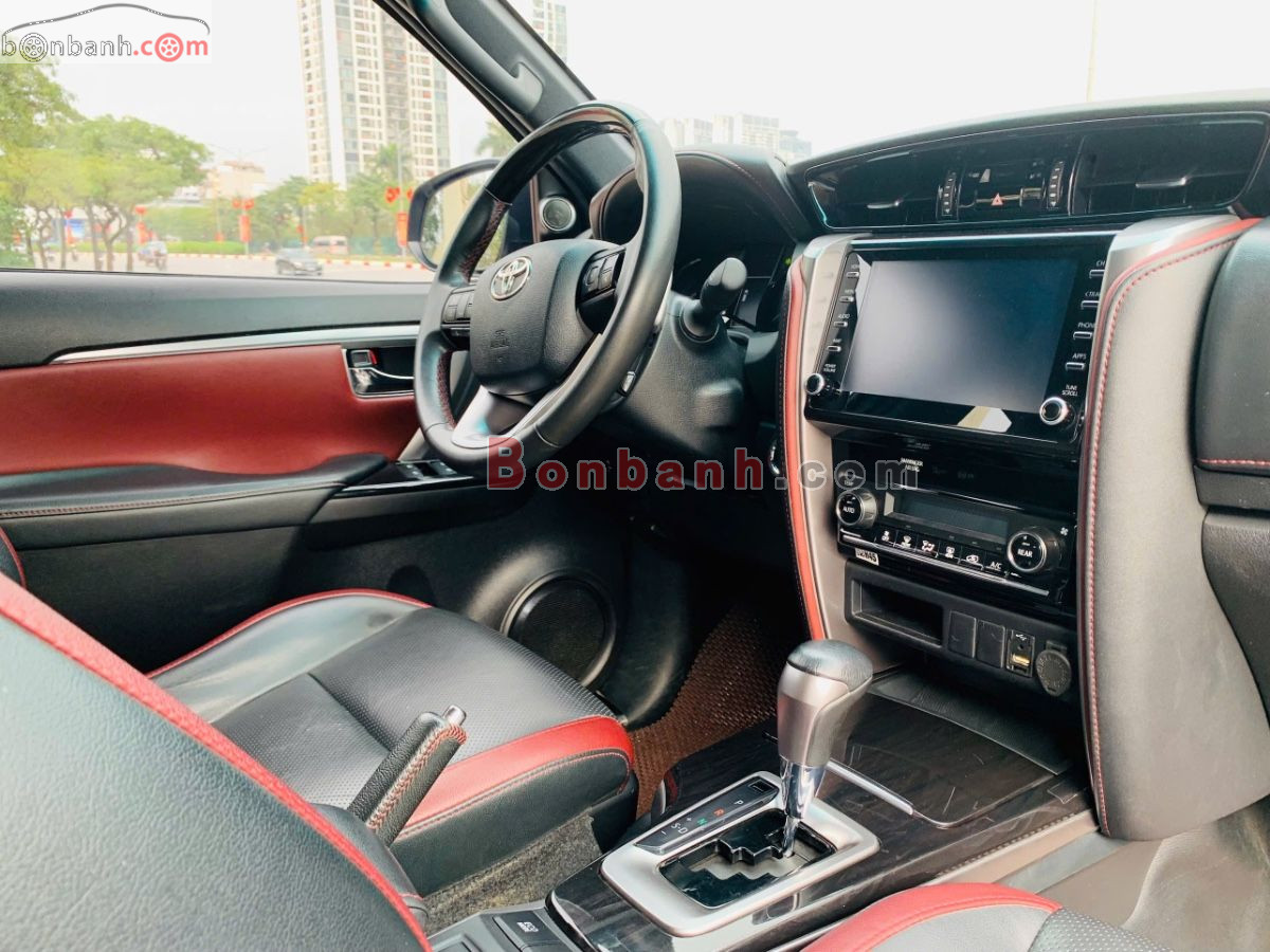 Bán ô tô Toyota Fortuner 2.4G 4x2 AT Legender - 2021 - xe cũ