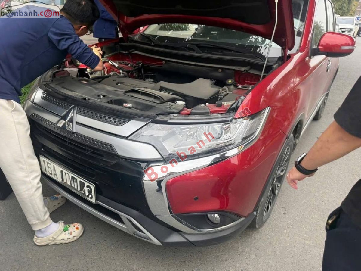 Bán ô tô Mitsubishi Outlander 2.0 CVT - 2020 - xe cũ