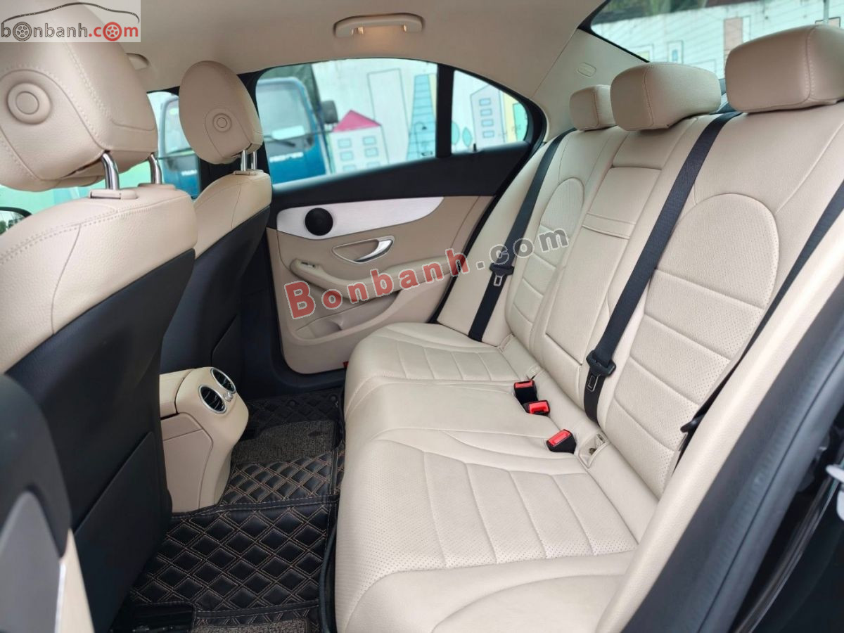 Bán ô tô Mercedes Benz C class C180 AMG - 2021 - xe cũ