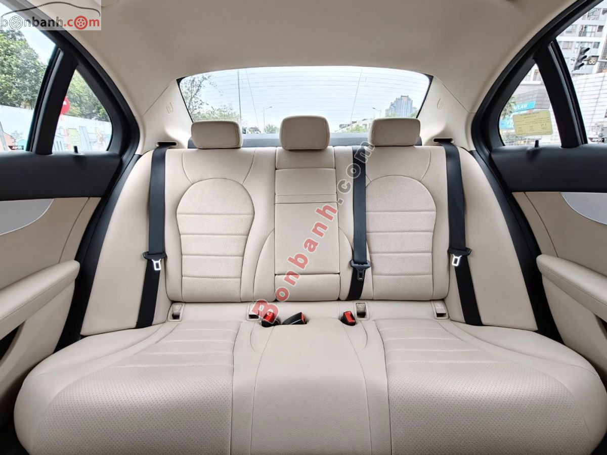 Bán ô tô Mercedes Benz C class C180 AMG - 2021 - xe cũ