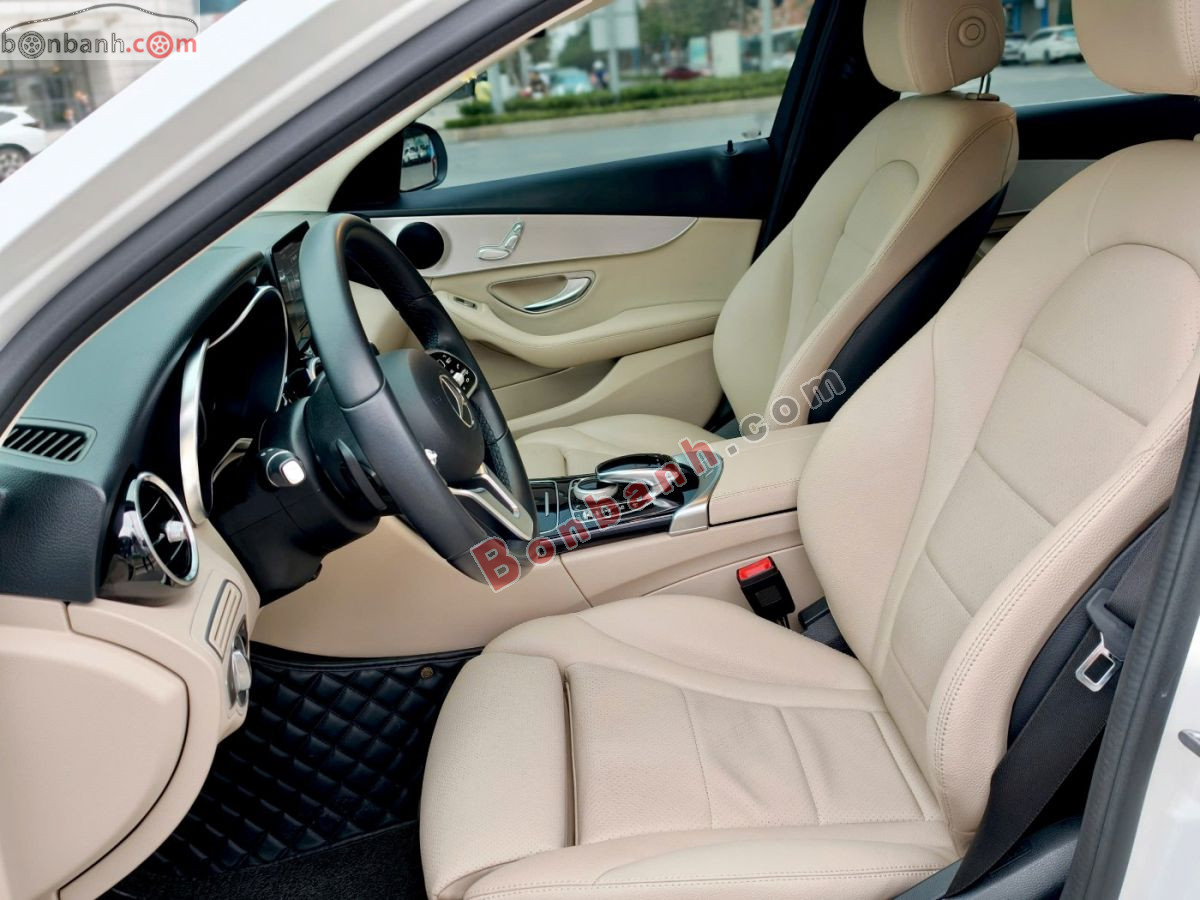 Bán ô tô Mercedes Benz C class C180 AMG - 2021 - xe cũ