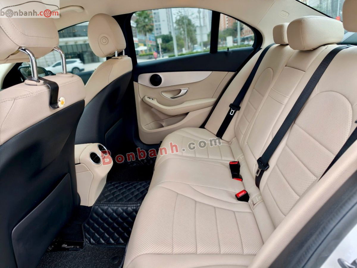 Bán ô tô Mercedes Benz C class C180 AMG - 2021 - xe cũ