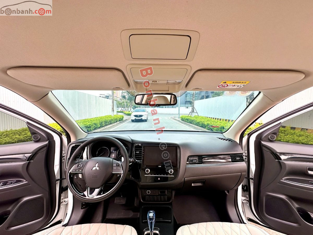 Bán ô tô Mitsubishi Outlander 2.0 CVT - 2023 - xe cũ
