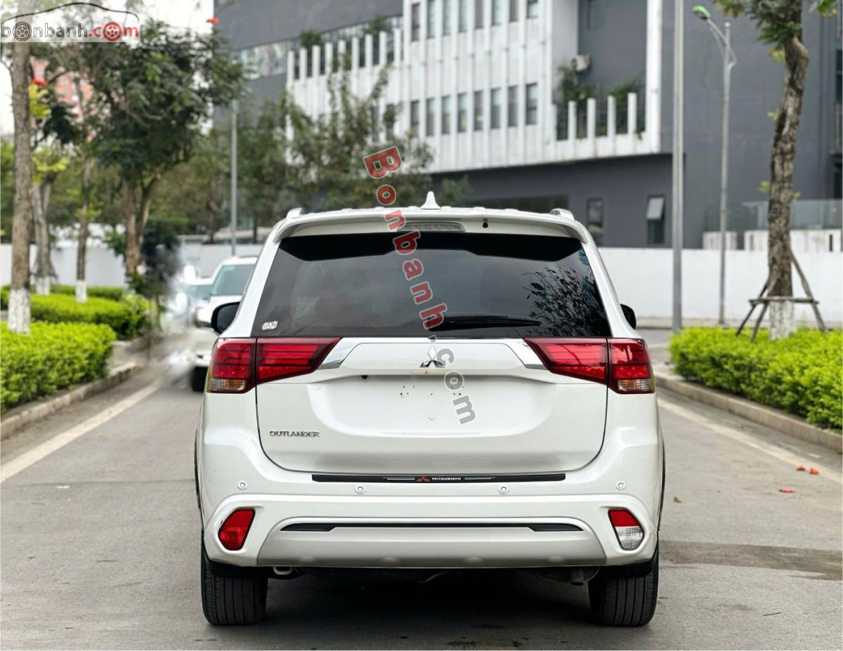 Bán ô tô Mitsubishi Outlander 2.0 CVT - 2023 - xe cũ
