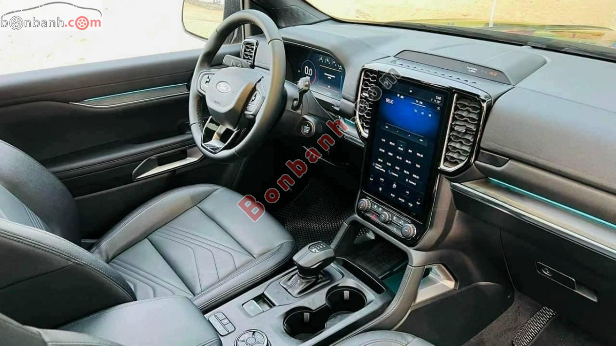 Bán ô tô Ford Everest Titanium Plus 2.0L 4x4 AT - 2026 - xe mới