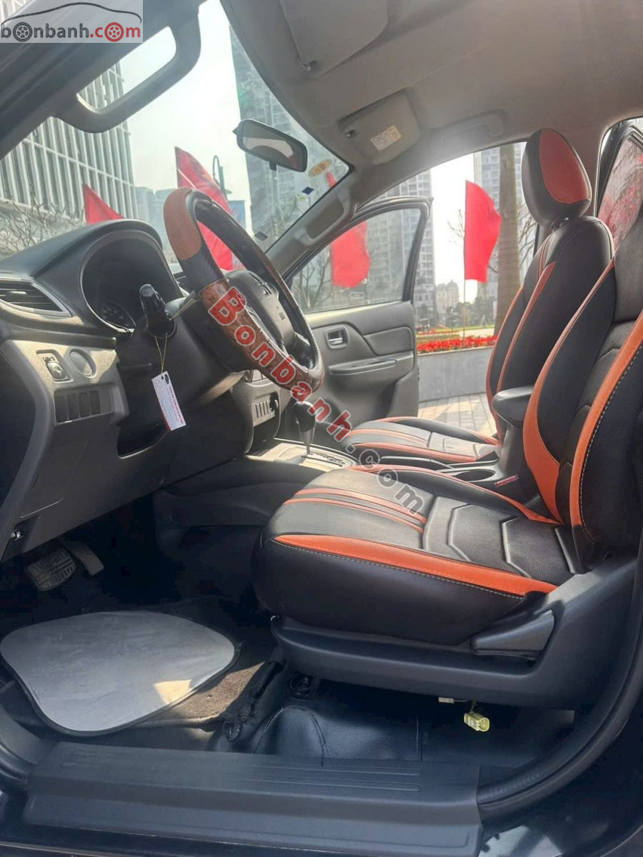 Bán ô tô Mitsubishi Triton 4x2 AT - 2018 - xe cũ