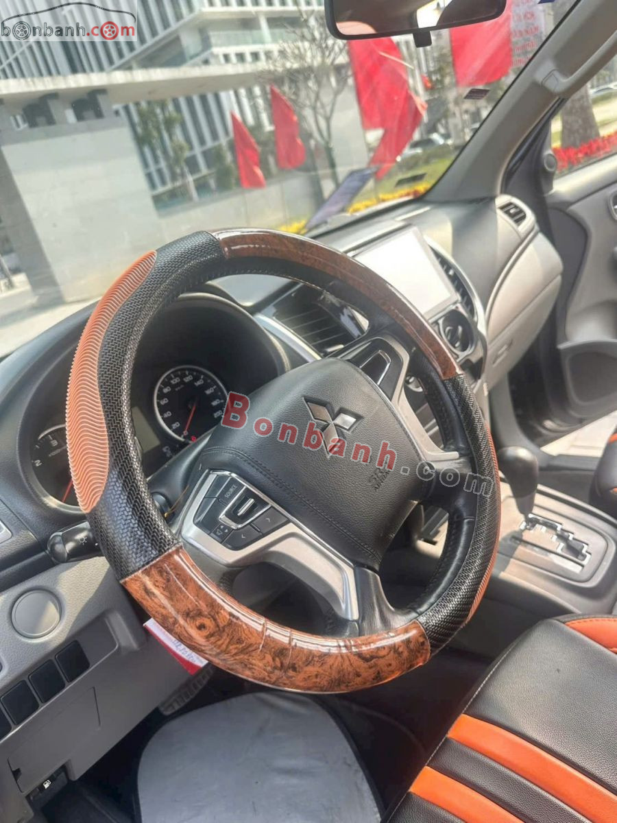 Bán ô tô Mitsubishi Triton 4x2 AT - 2018 - xe cũ