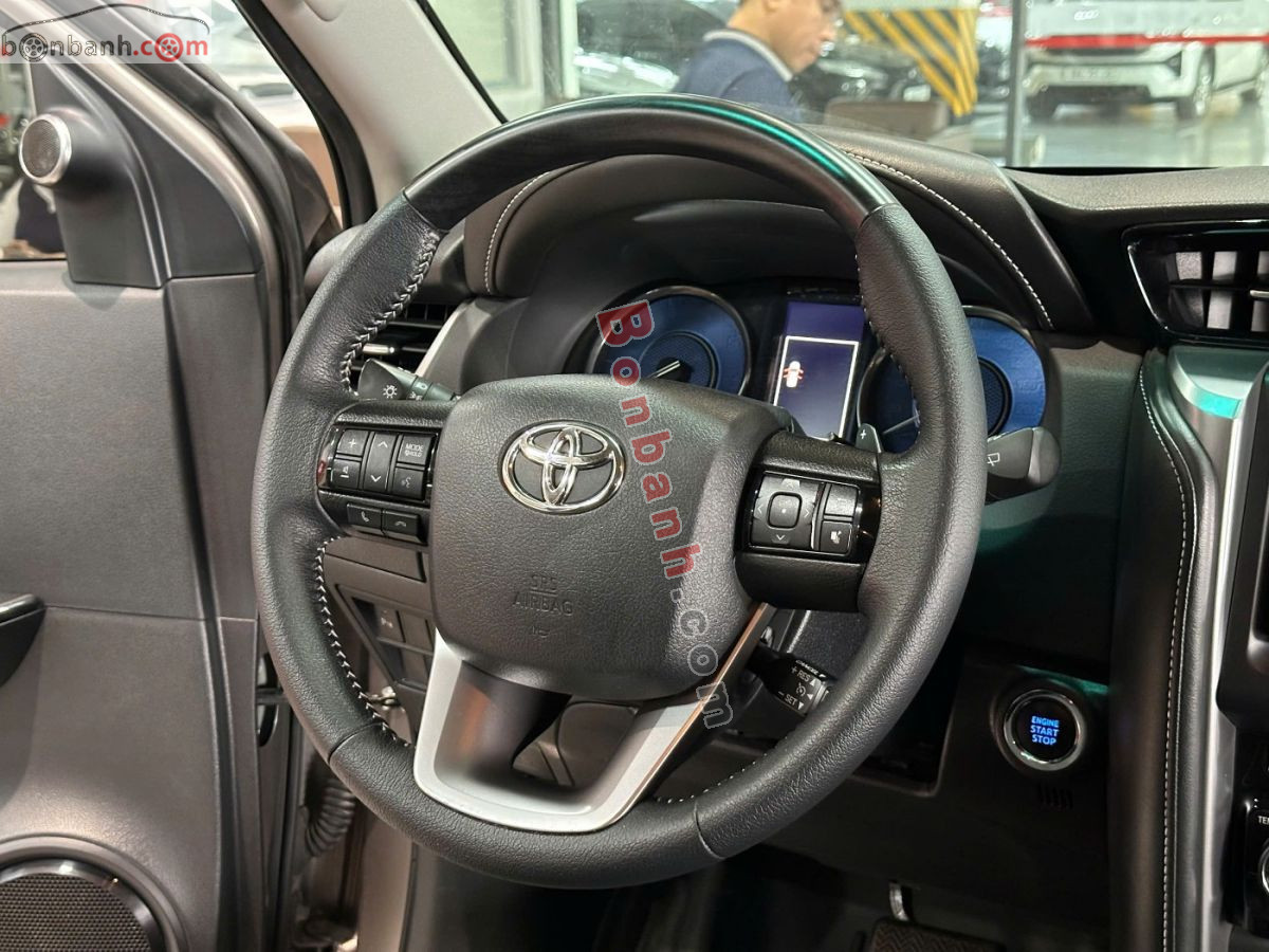 Bán ô tô Toyota Fortuner 2.4L 4x2 AT - 2023 - xe cũ