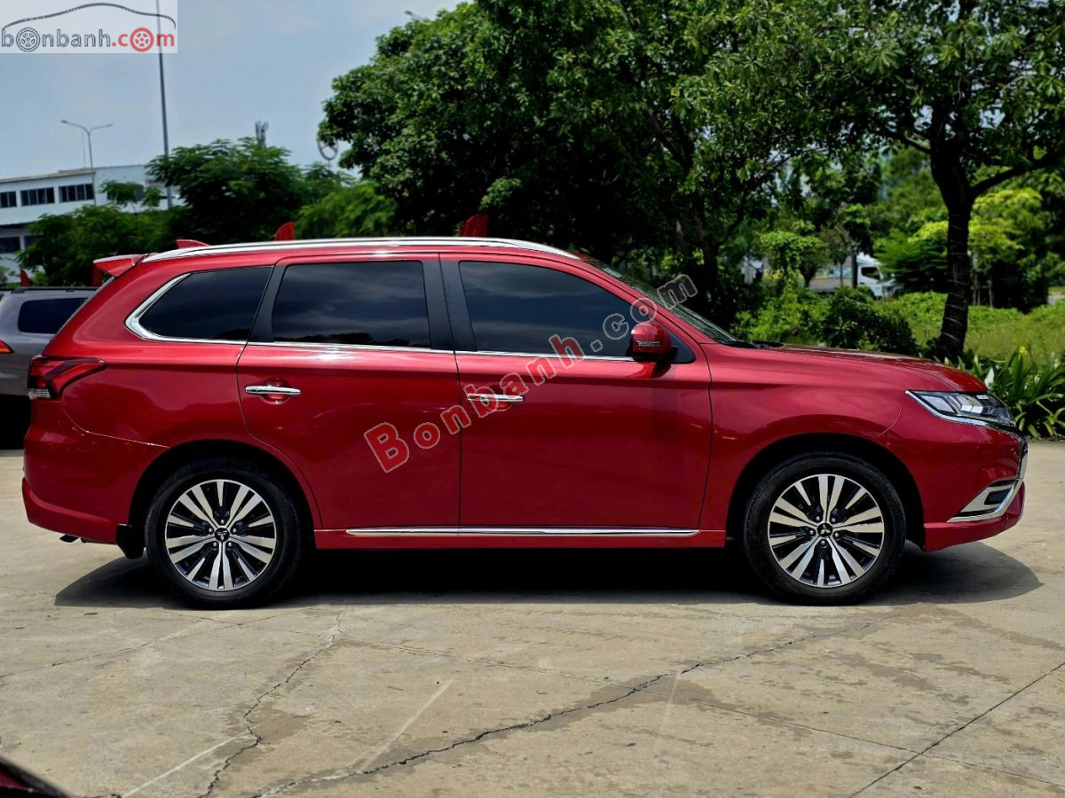 Bán ô tô Mitsubishi Outlander Premium 2.0 CVT - 2023 - xe cũ