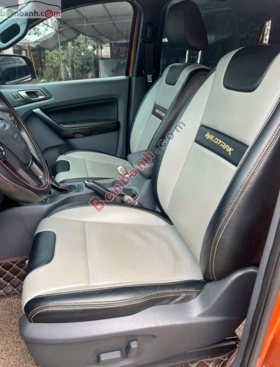 Bán ô tô Ford Ranger Wildtrak 3.2L 4x4 AT - 2017 - xe cũ