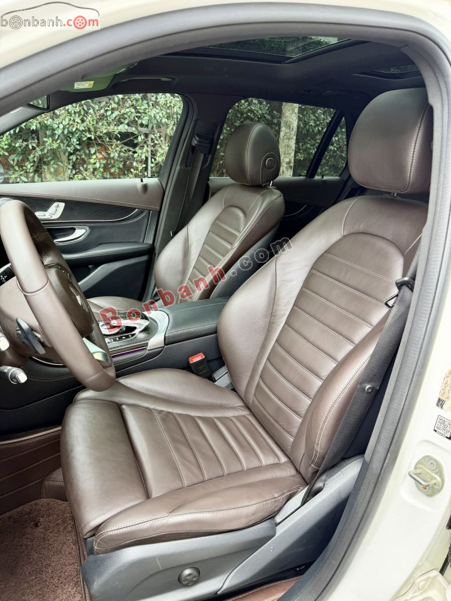 Bán ô tô Mercedes Benz GLC 300 4Matic - 2017 - xe cũ