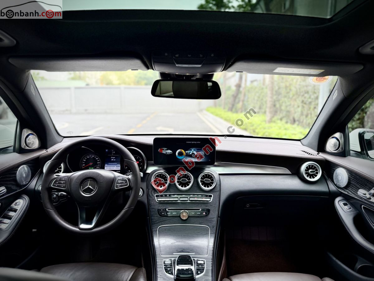 Bán ô tô Mercedes Benz GLC 300 4Matic - 2017 - xe cũ