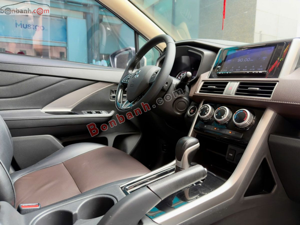 Bán ô tô Mitsubishi Xpander Cross 1.5 AT - 2021 - xe cũ