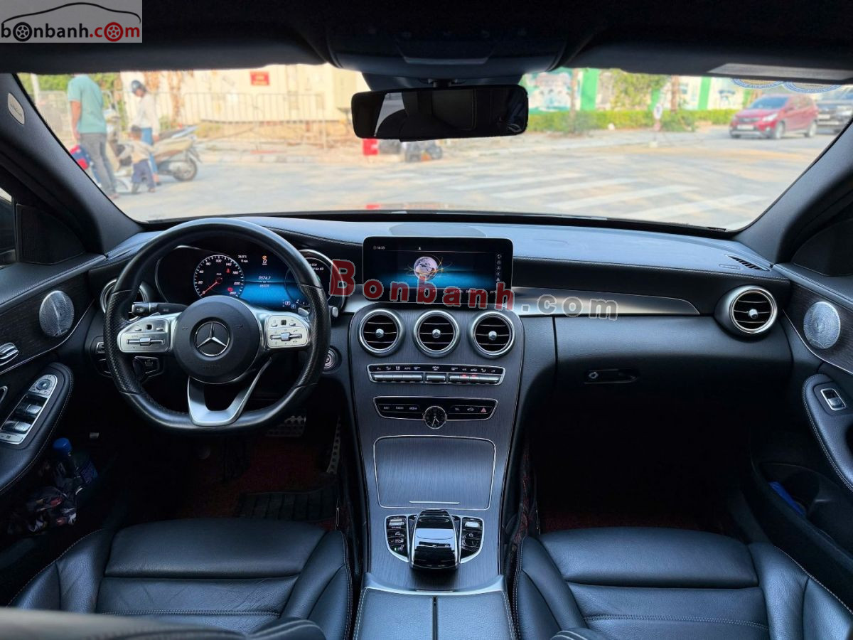 Bán ô tô Mercedes Benz C class C300 AMG - 2018 - xe cũ