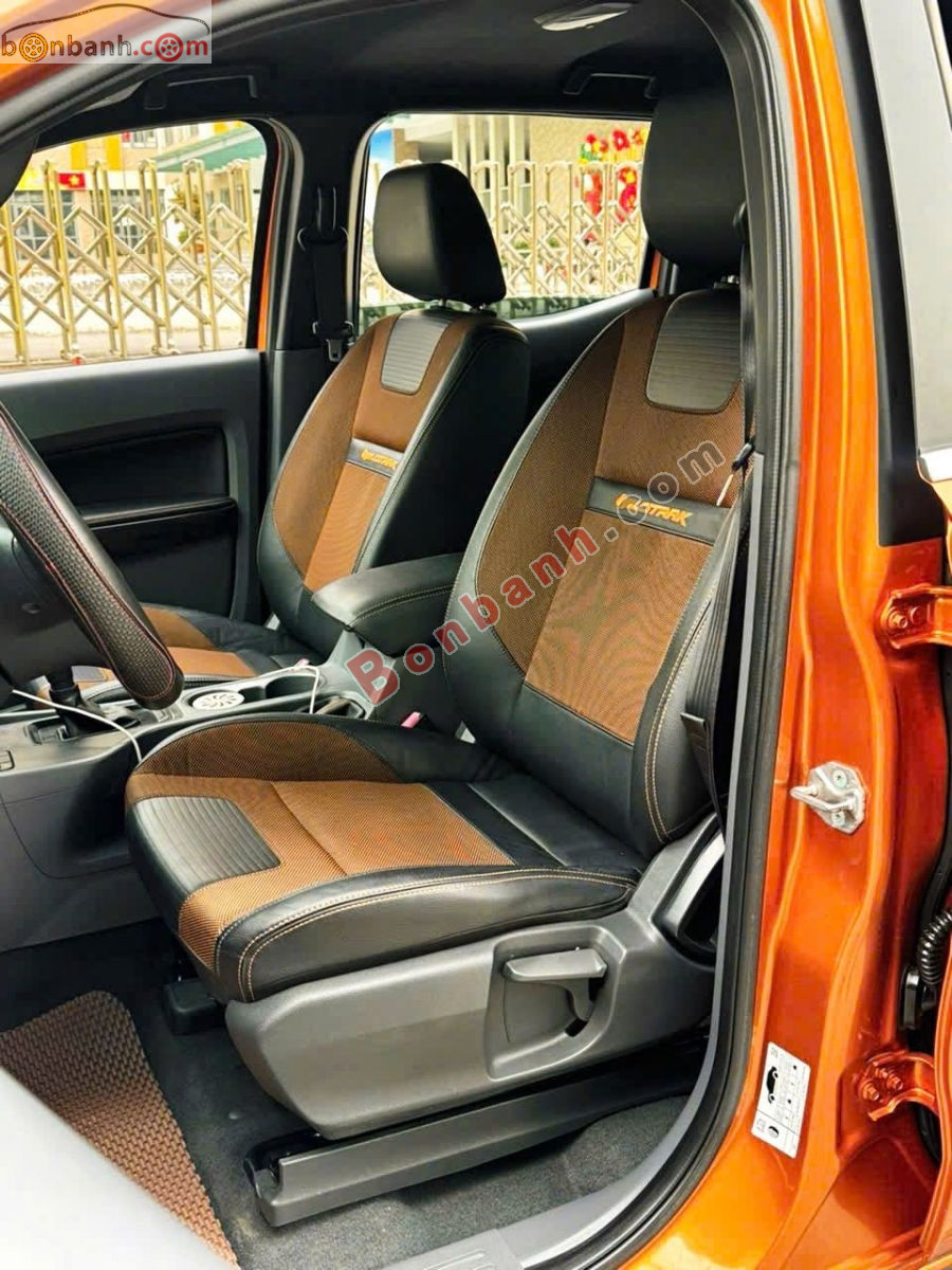 Bán ô tô Ford Ranger Wildtrak 2.2L 4x2 AT - 2017 - xe cũ