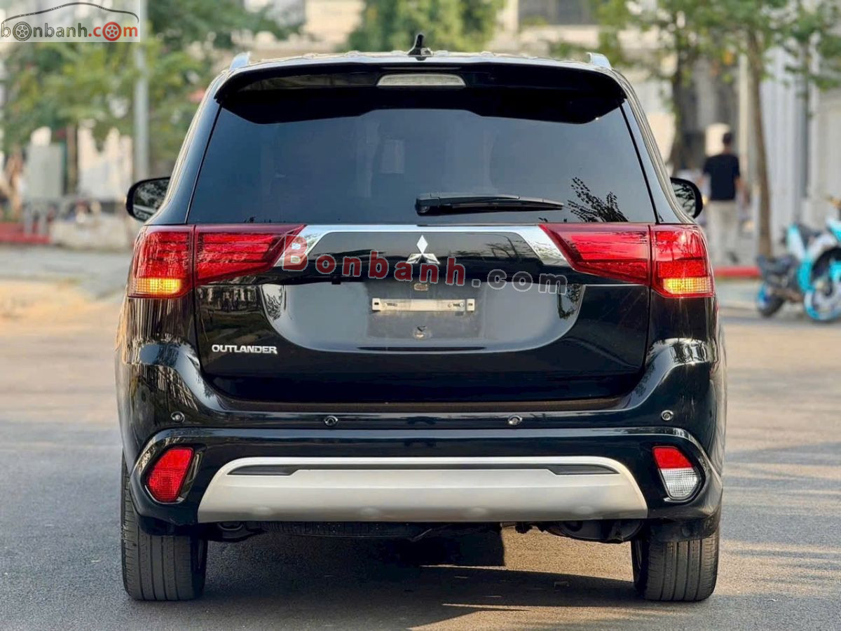 Bán ô tô Mitsubishi Outlander 2.0 CVT Premium - 2020 - xe cũ