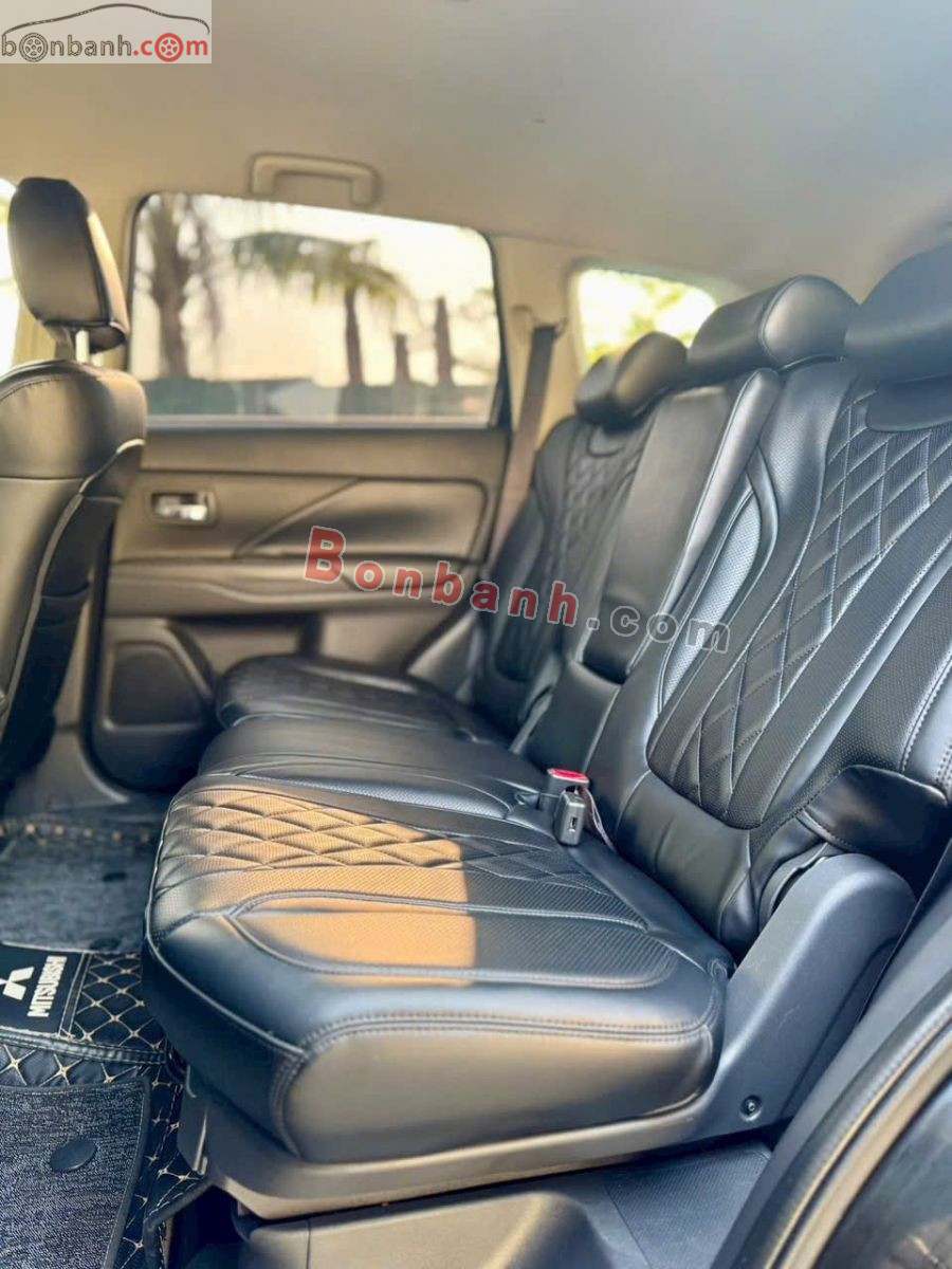 Bán ô tô Mitsubishi Outlander 2.0 CVT Premium - 2020 - xe cũ