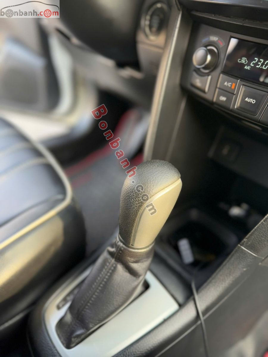 Bán ô tô Suzuki Swift 1.4 AT - 2017 - xe cũ