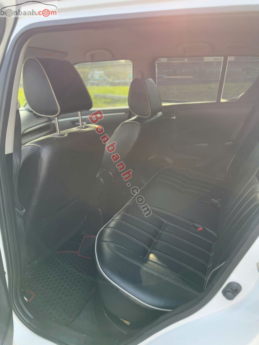 Bán ô tô Suzuki Swift 1.4 AT - 2017 - xe cũ