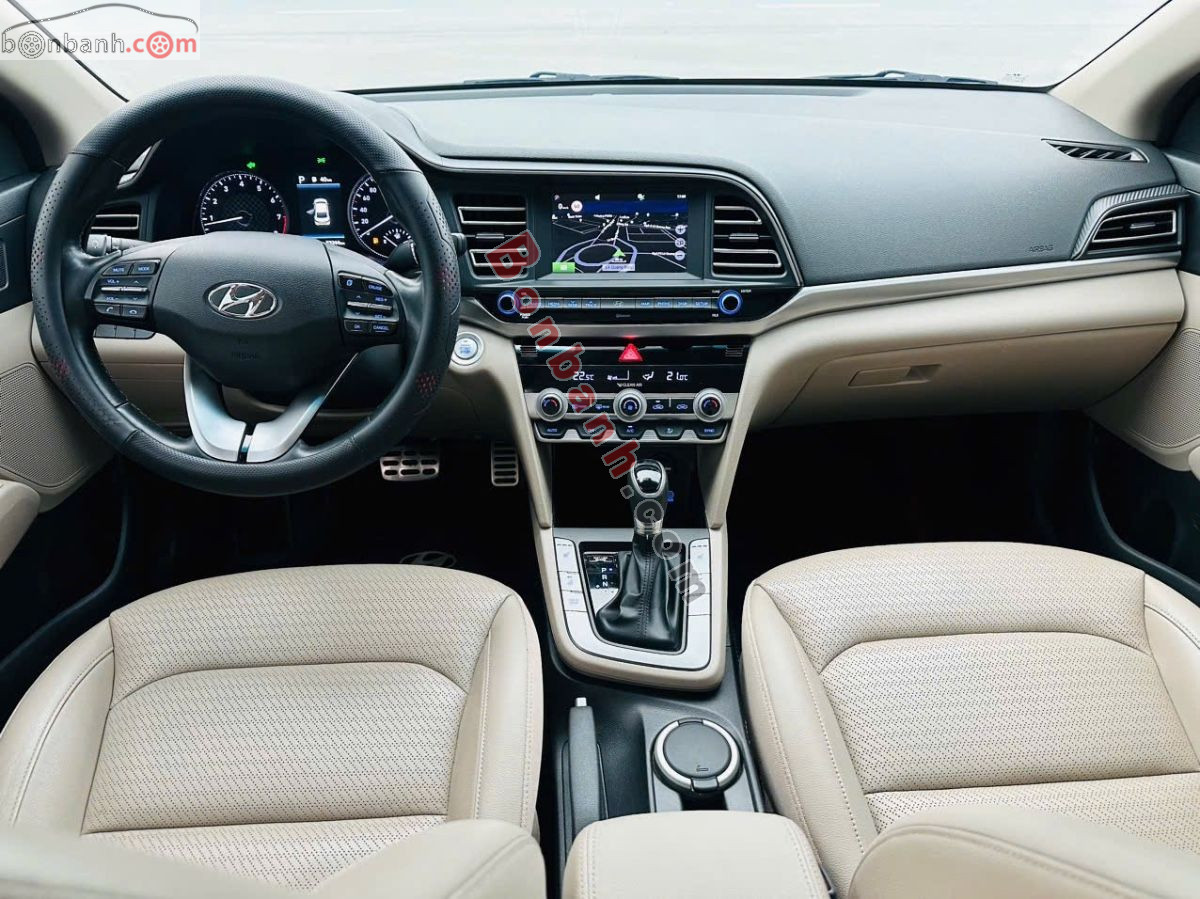 Bán ô tô Hyundai Elantra 2.0 AT - 2021 - xe cũ