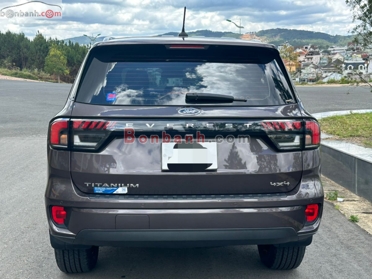 Bán ô tô Ford Everest Titanium Plus 2.0L 4x4 AT - 2022 - xe cũ