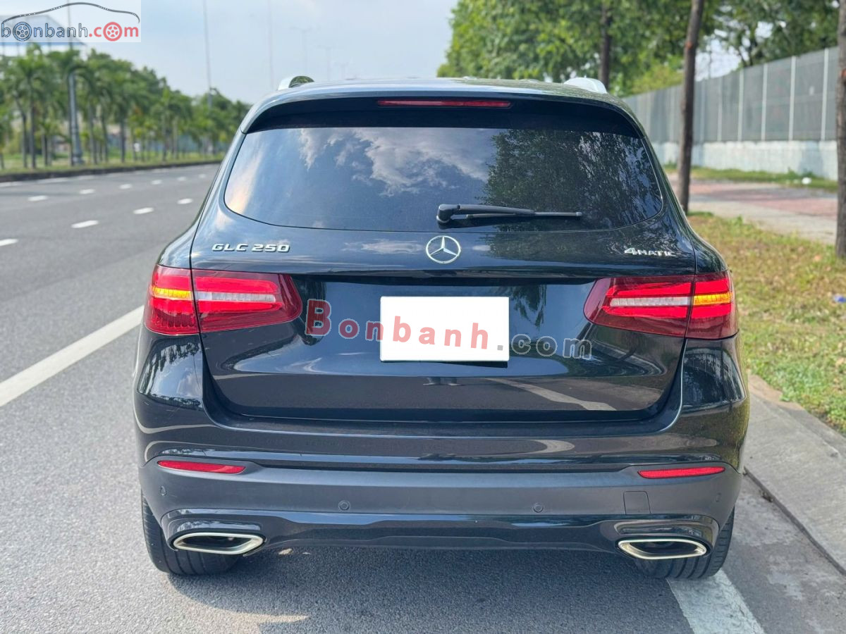 Bán ô tô Mercedes Benz GLC 250 4Matic - 2018 - xe cũ