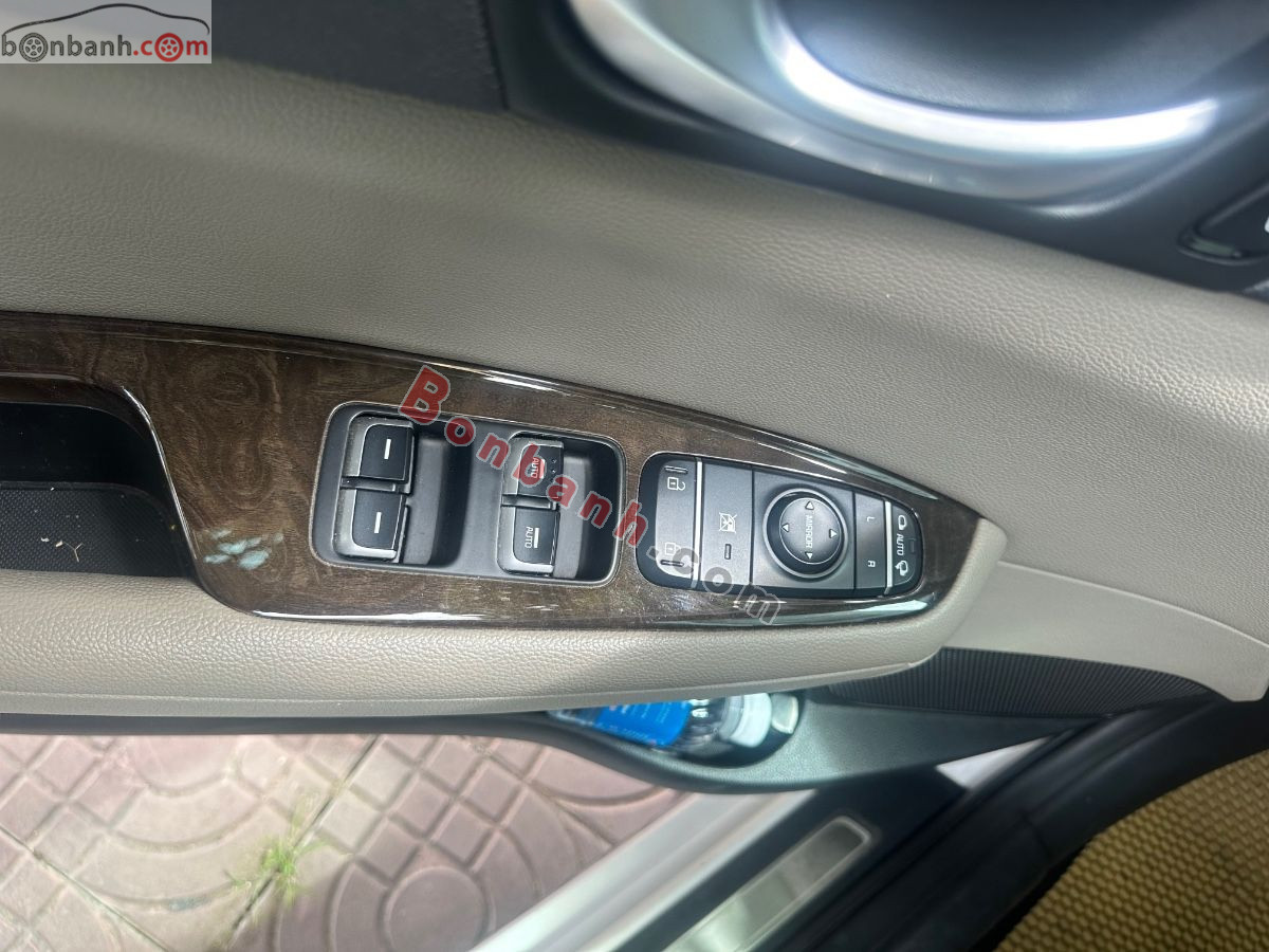 Bán ô tô Kia Optima 2.0 AT - 2017 - xe cũ