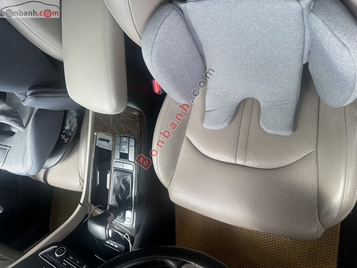 Bán ô tô Kia Optima 2.0 AT - 2017 - xe cũ