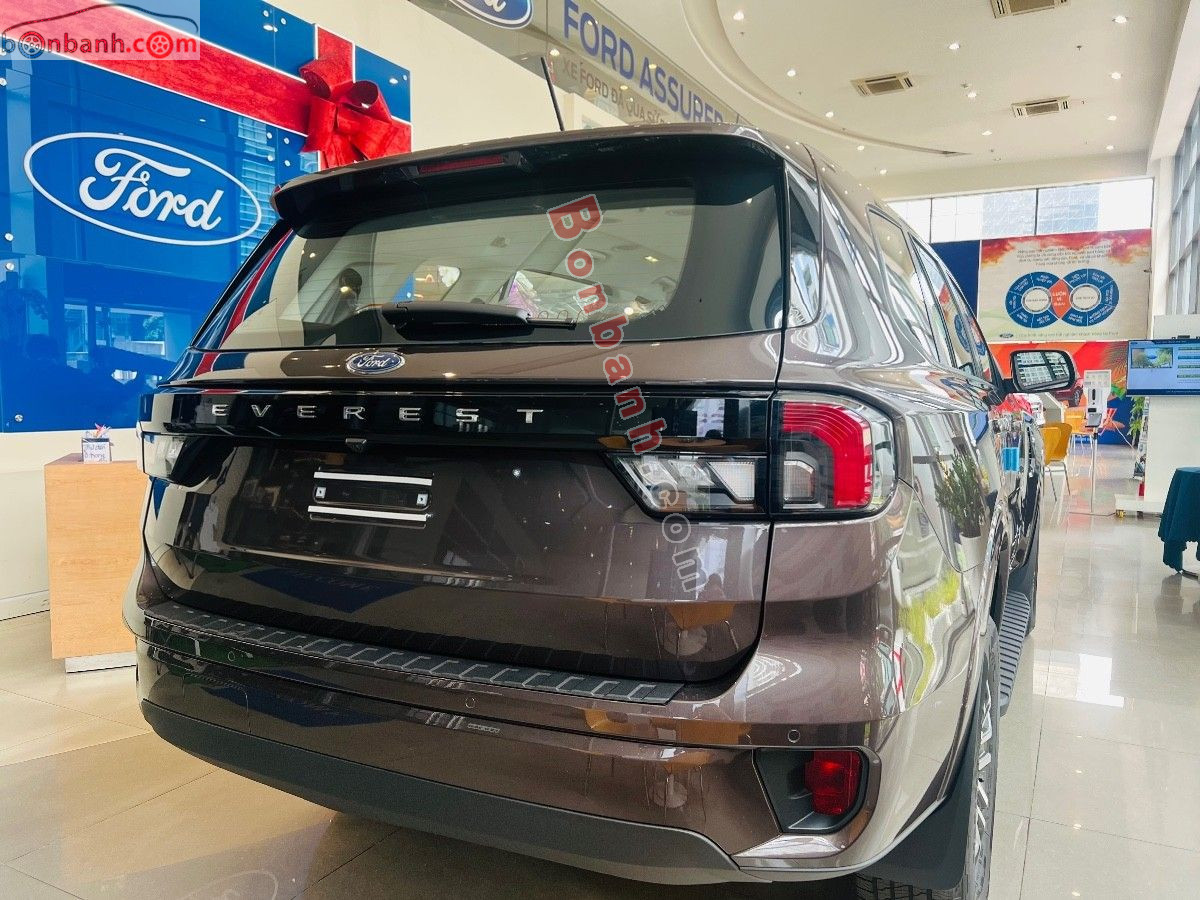 Bán ô tô Ford Everest Ambiente 2.0L 4x2 AT - 2026 - xe mới