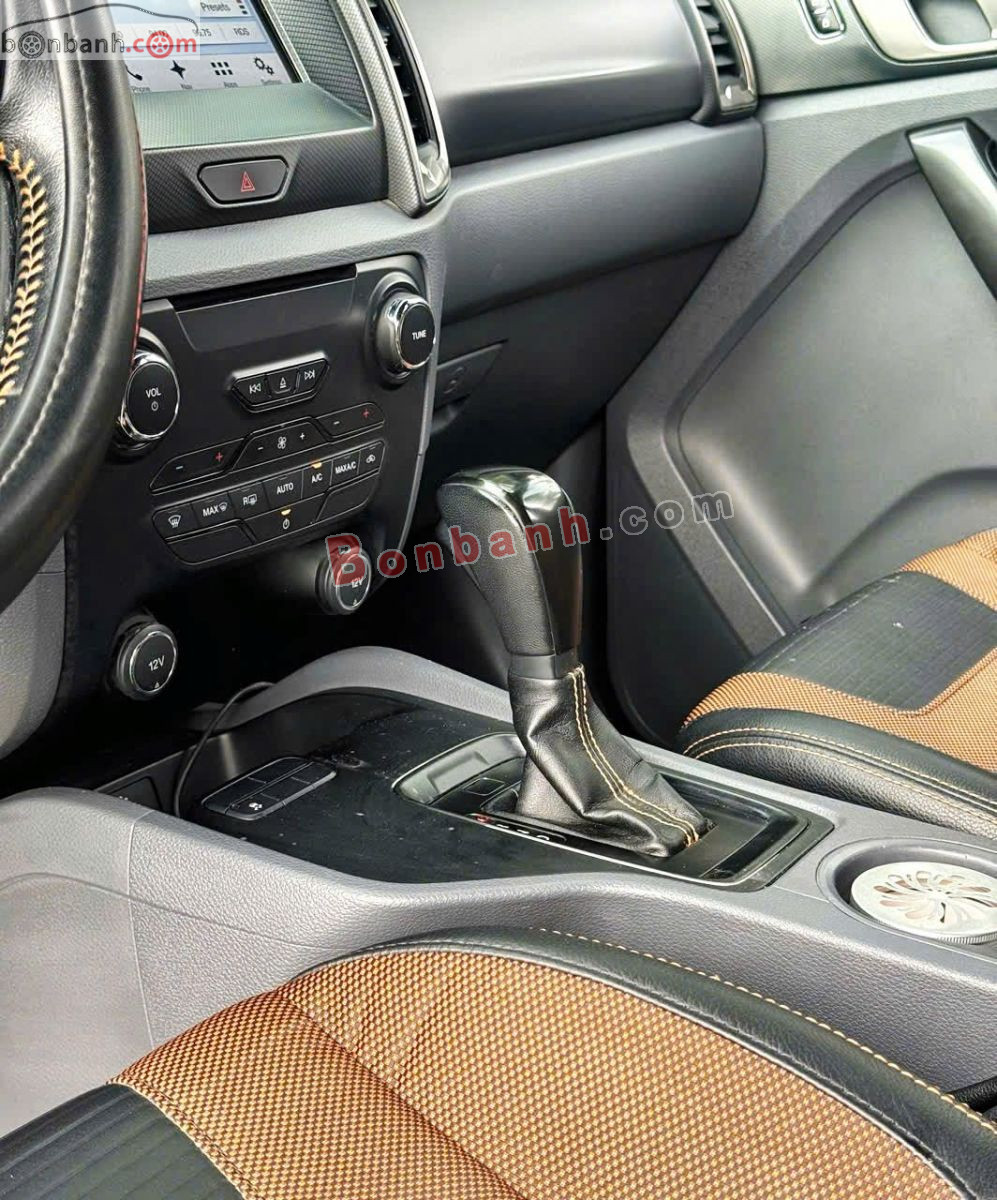 Bán ô tô Ford Ranger Wildtrak 2.2L 4x2 AT - 2017 - xe cũ