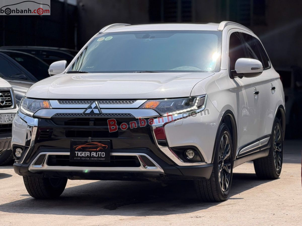 Bán ô tô Mitsubishi Outlander Premium 2.0 CVT - 2021 - xe cũ