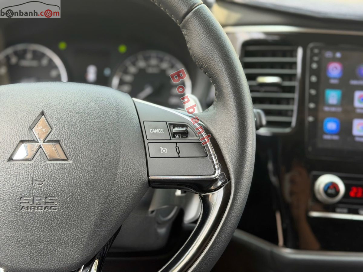 Bán ô tô Mitsubishi Outlander Premium 2.0 CVT - 2021 - xe cũ