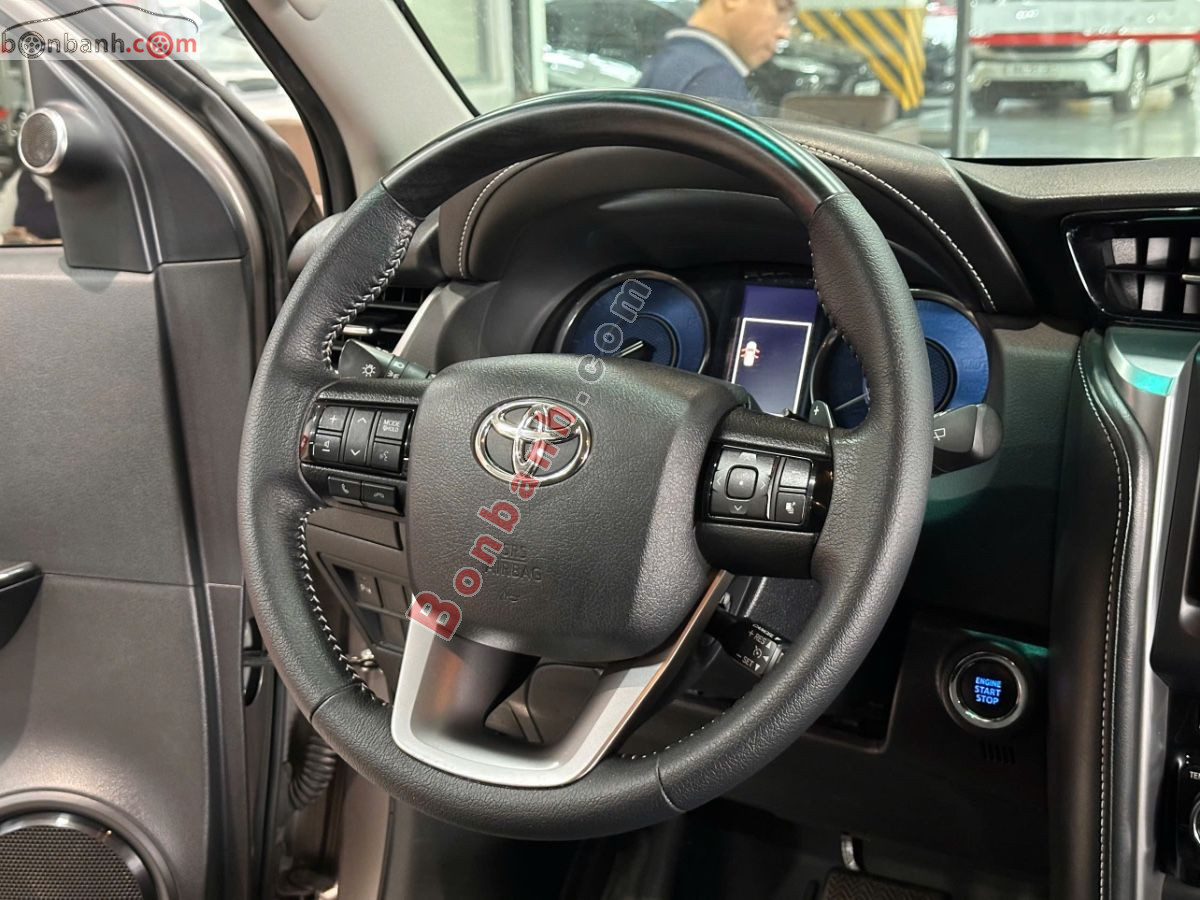 Bán ô tô Toyota Fortuner 2.4L 4x2 AT - 2023 - xe cũ