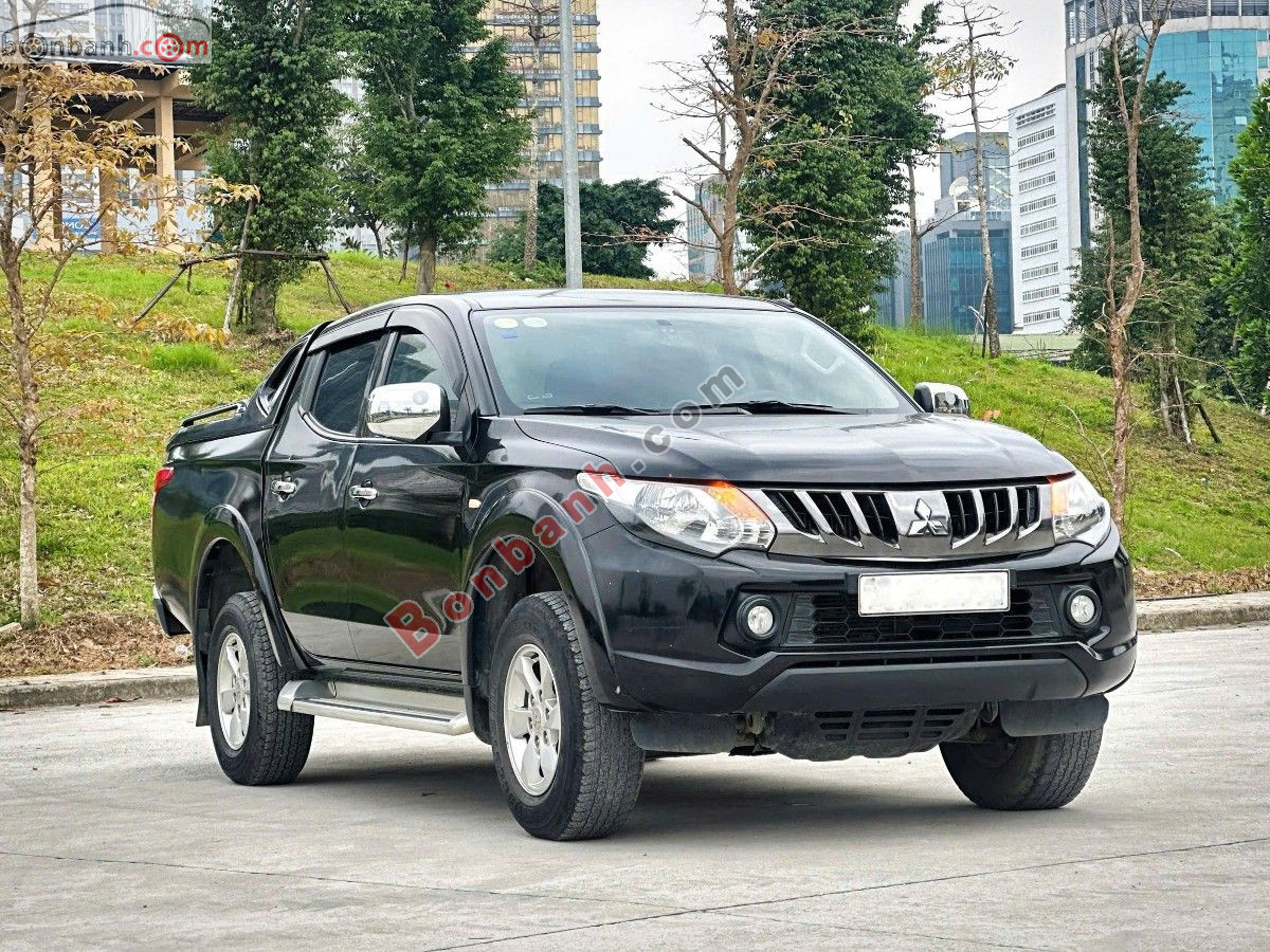 Bán ô tô Mitsubishi Triton 4x2 AT - 2018 - xe cũ