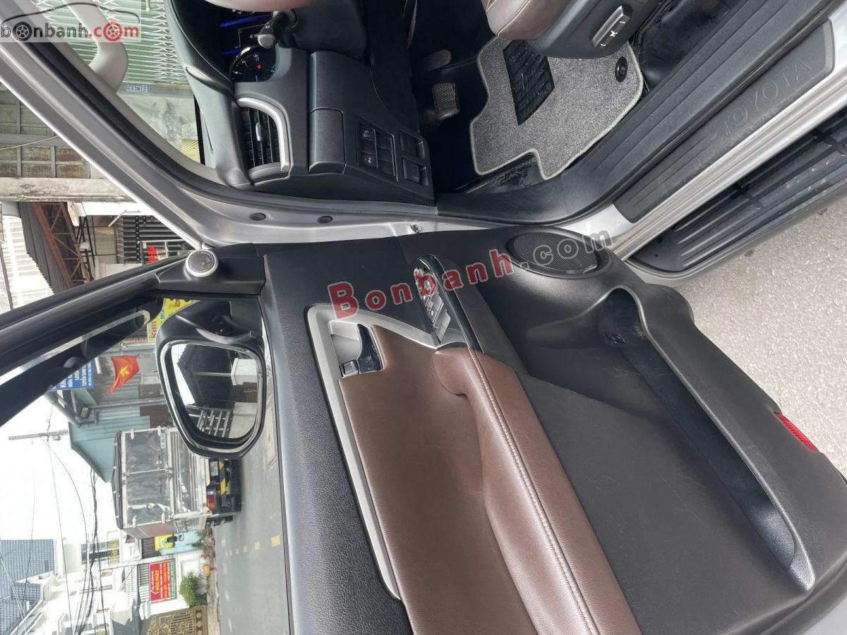 Bán ô tô Toyota Fortuner 2.4G 4x2 AT - 2019 - xe cũ