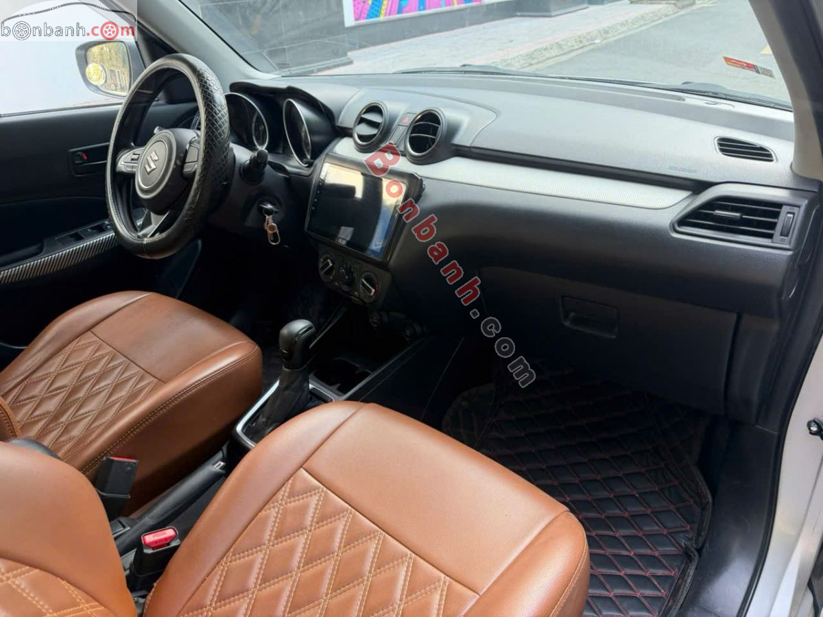 Bán ô tô Suzuki Swift GLX 1.2 AT - 2019 - xe cũ