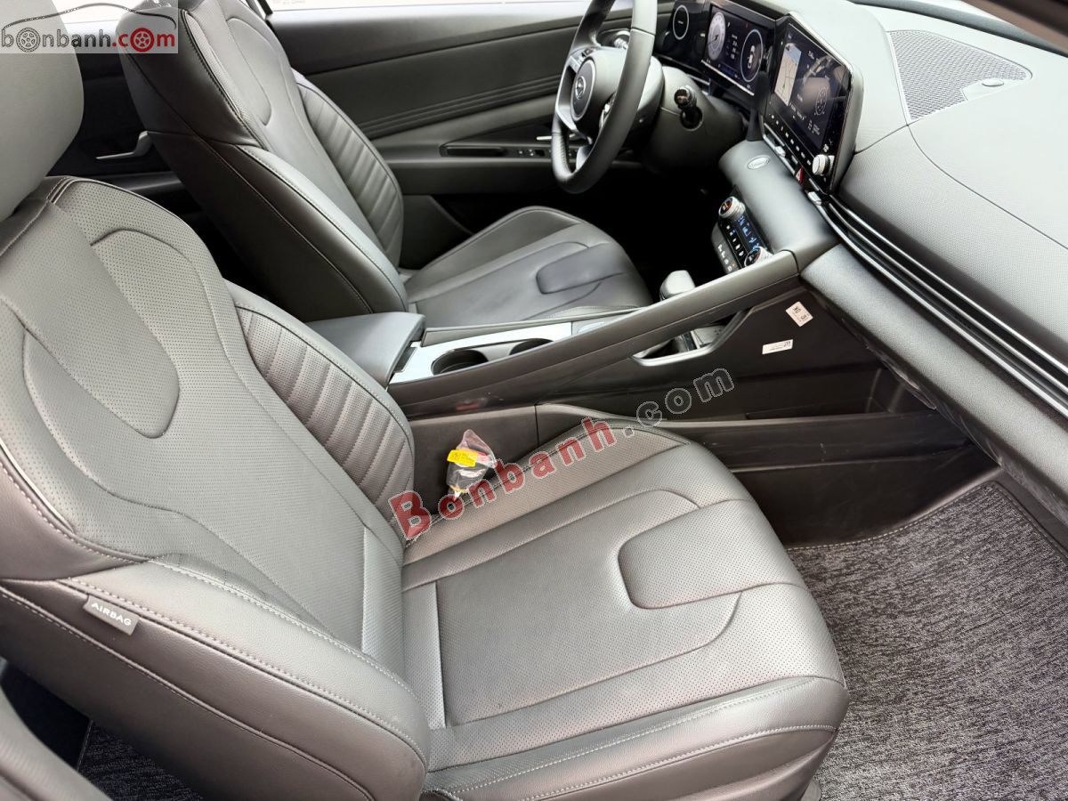 Bán ô tô Hyundai Elantra 1.6 AT Đặc biệt - 2025 - xe cũ