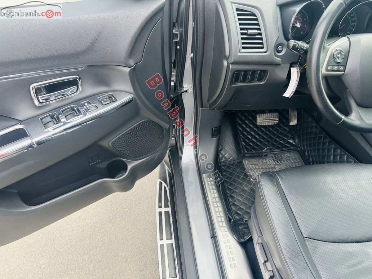 Bán ô tô Mitsubishi Outlander Sport 2.0 CVT Premium - 2014 - xe cũ