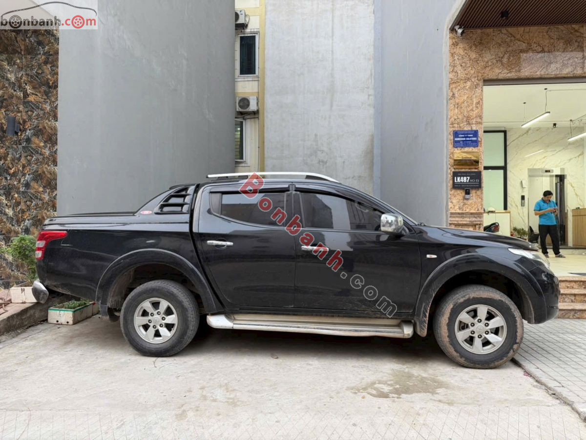 Bán ô tô Mitsubishi Triton 4x2 AT - 2017 - xe cũ