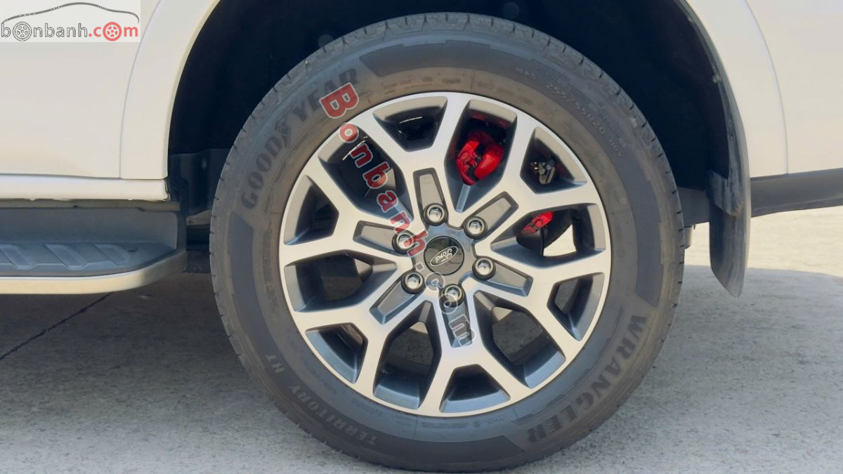 Bán ô tô Ford Everest Titanium Plus 2.0L 4x4 AT - 2023 - xe cũ