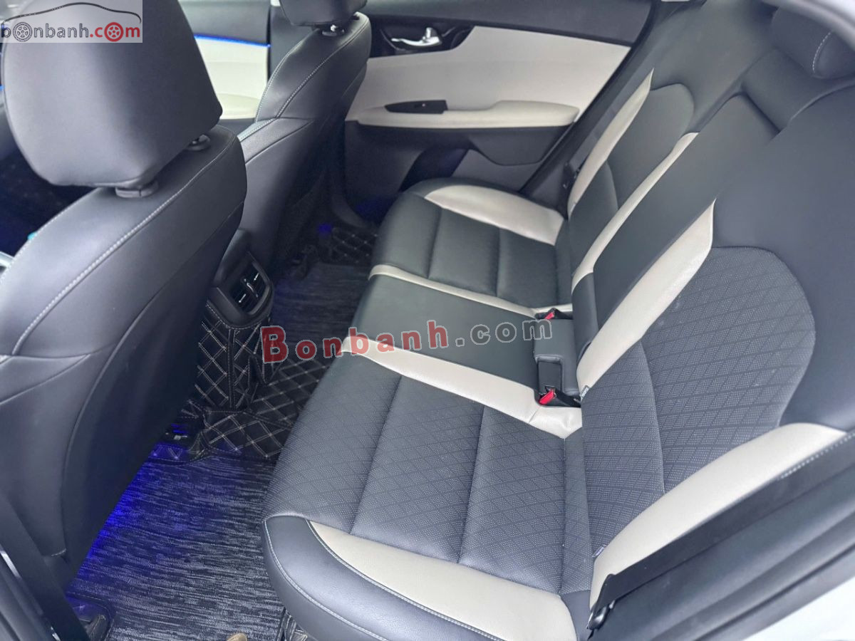 Bán ô tô Kia K3 Luxury 1.6 AT - 2022 - xe cũ