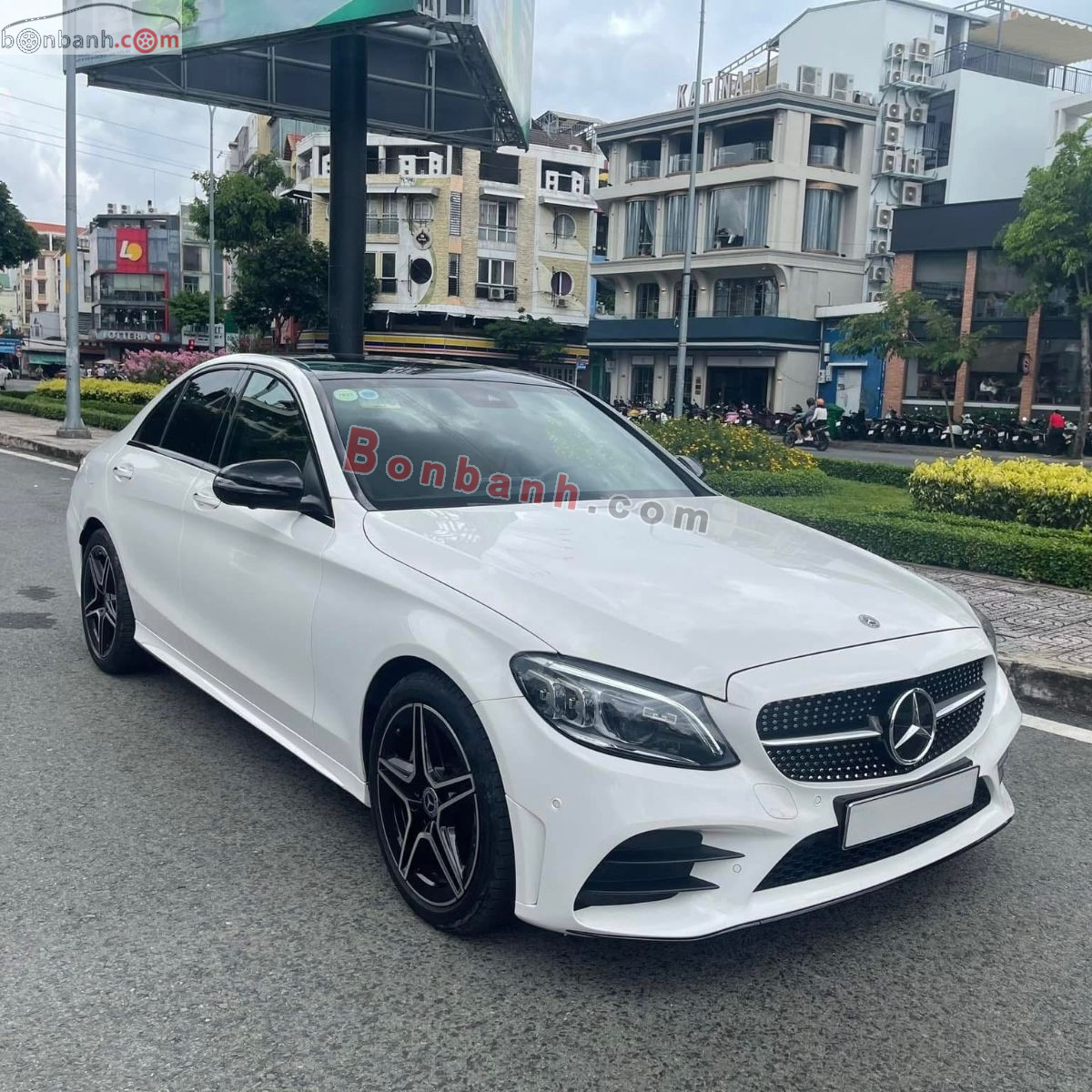 Bán ô tô Mercedes Benz C class C300 AMG - 2019 - xe cũ