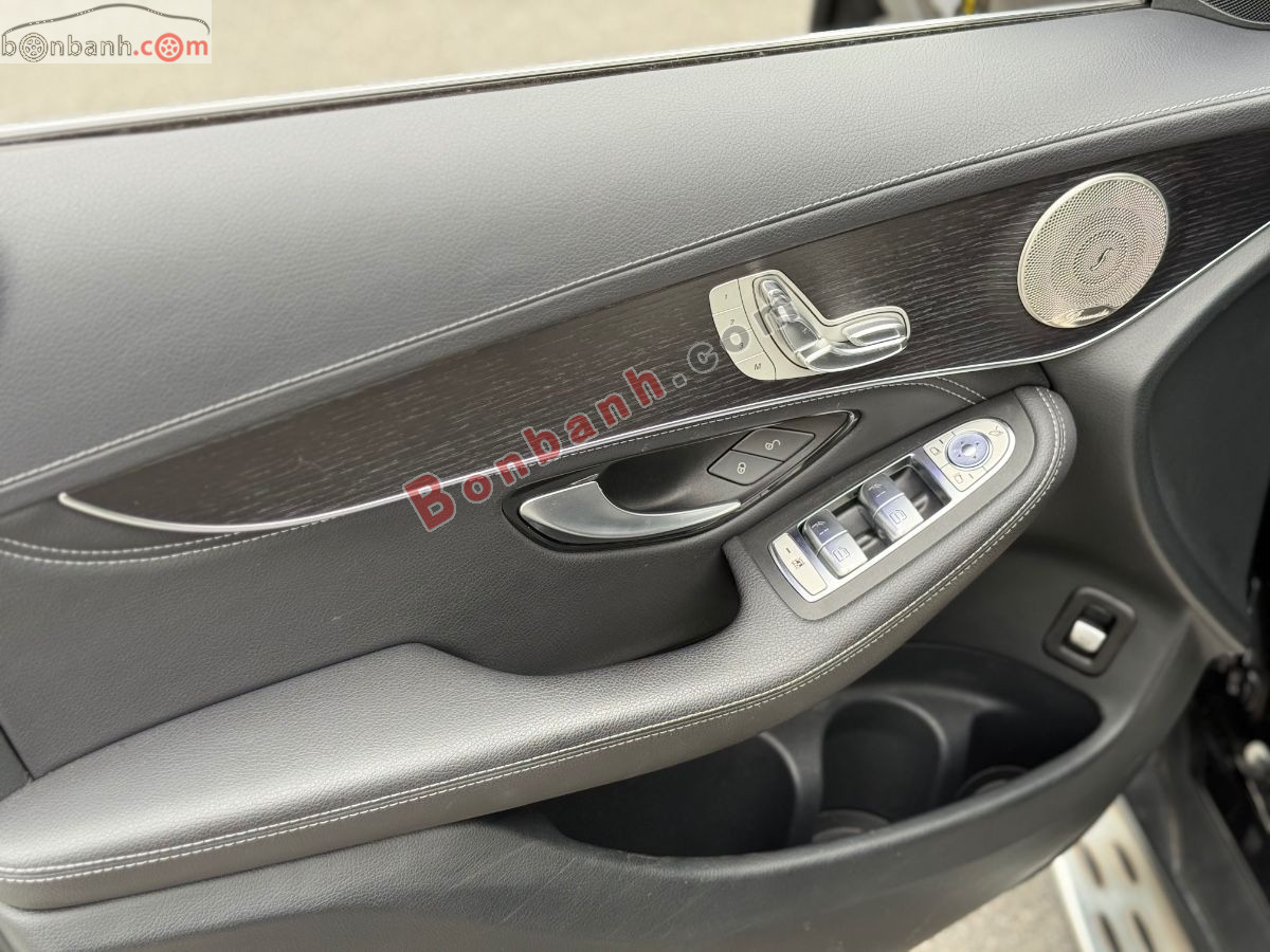 Bán ô tô Mercedes Benz GLC 300 4Matic - 2021 - xe cũ