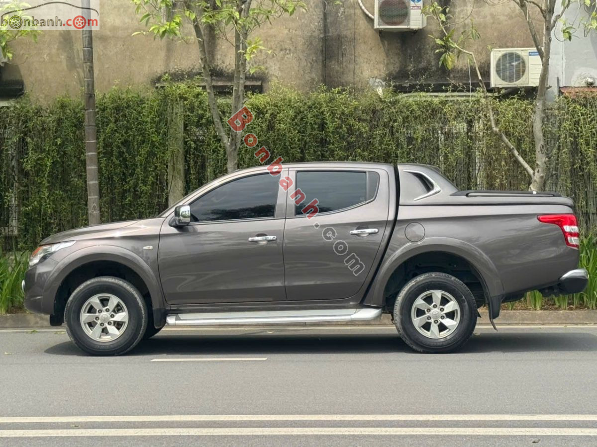 Bán ô tô Mitsubishi Triton 4x2 AT - 2019 - xe cũ