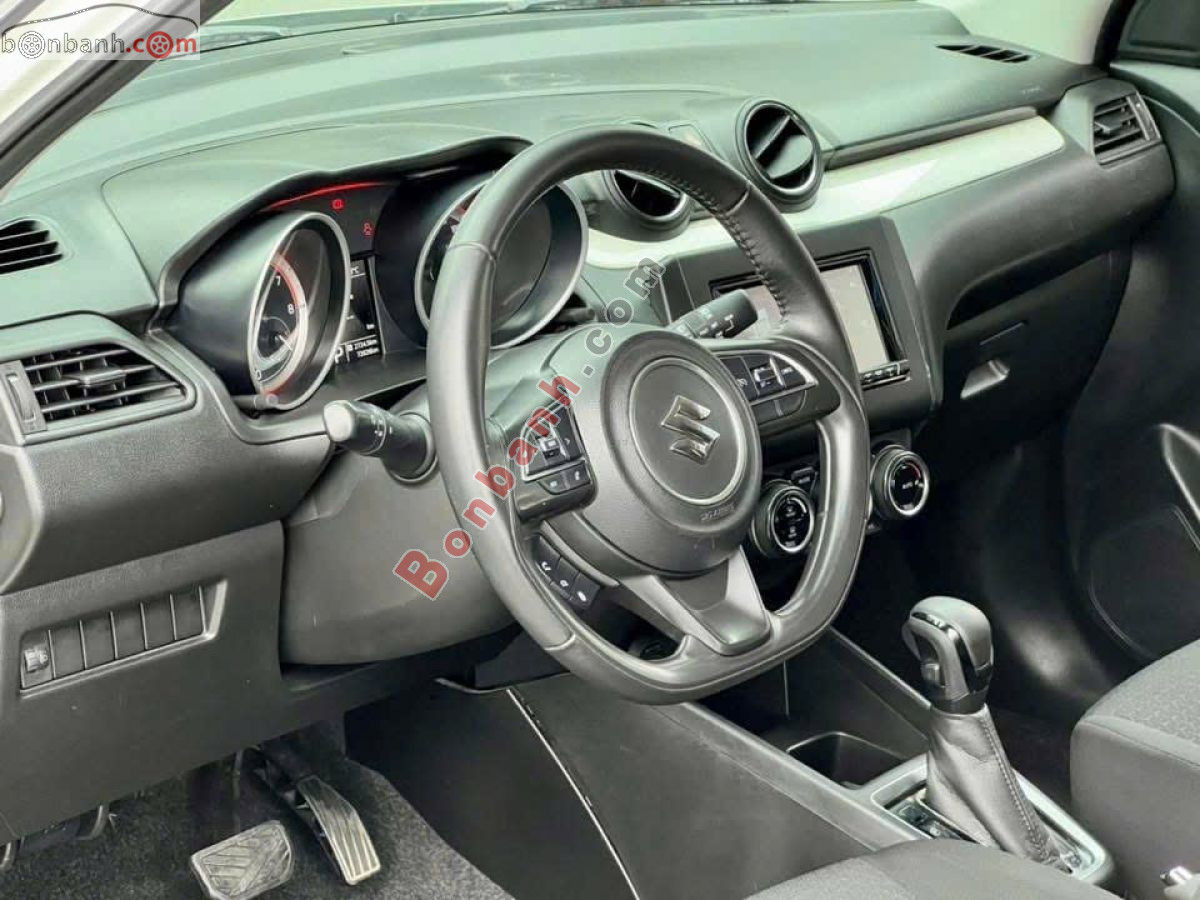 Bán ô tô Suzuki Swift GLX 1.2 AT - 2020 - xe cũ
