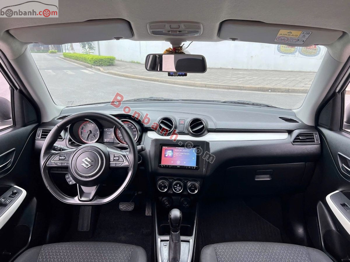 Bán ô tô Suzuki Swift GLX 1.2 AT - 2020 - xe cũ